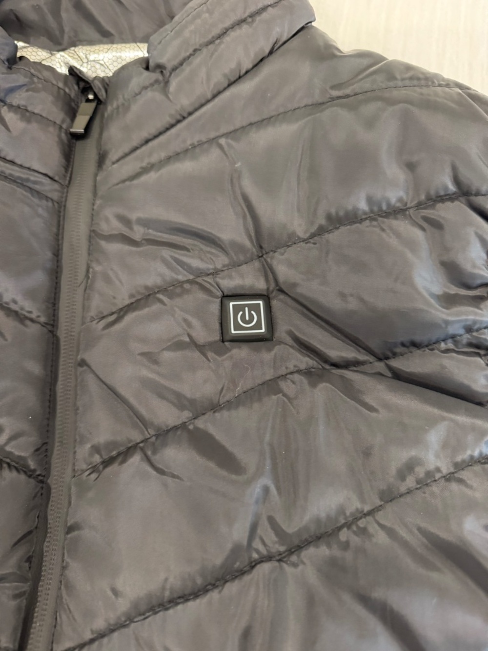 Solana Gear Heated Vest - Medium - New w/o Tags - Black